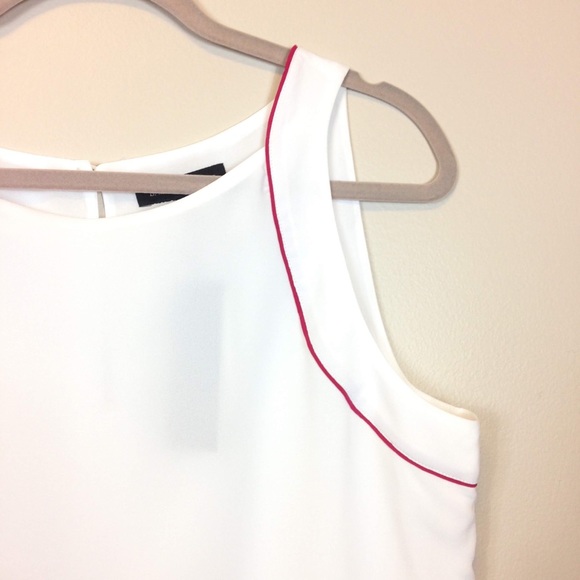 50% Off Sale! BANANA REPUBLIC • NWT Blouse Size M - Picture 3 of 8